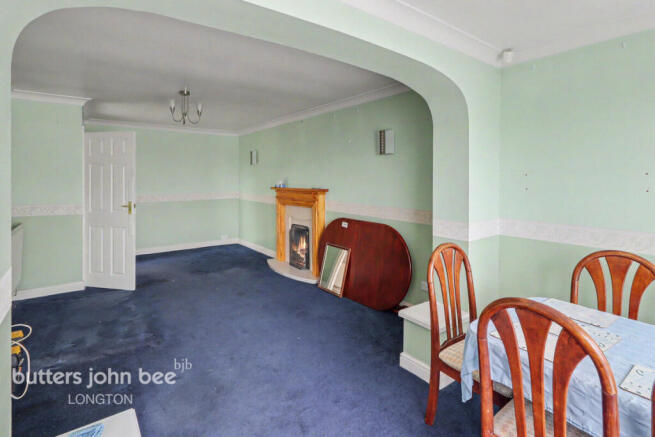 2 bed property, in Bambury Street, £150,000