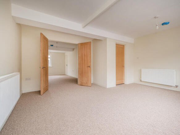 3 bed property, in Station Road, £425,000