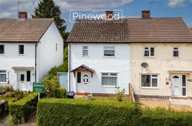 2 bed property, in Wellington Road, £170,000