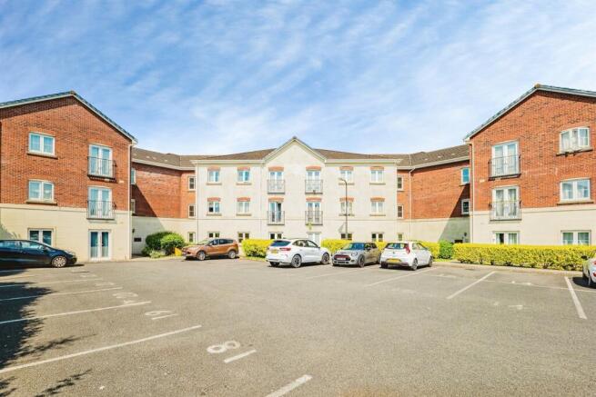 2 bed property, in Coychurch Road, £110,000