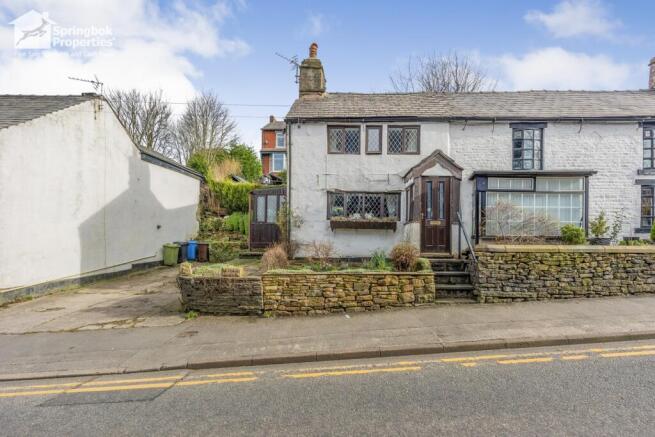 2 bed property, in Huddersfield Road, £170,000