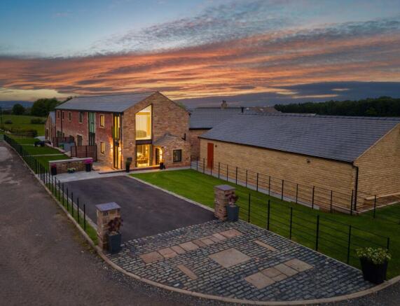 3 bed property, in The Stables, £700,000
