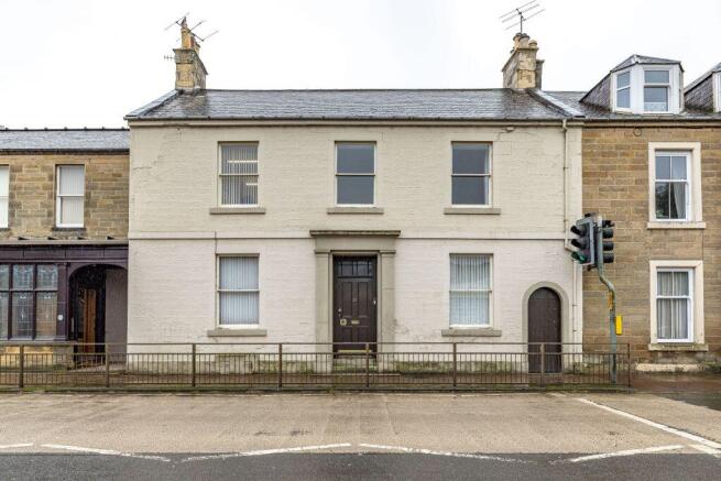 5 bed property, in 21 Buccleuch Street, £190,000