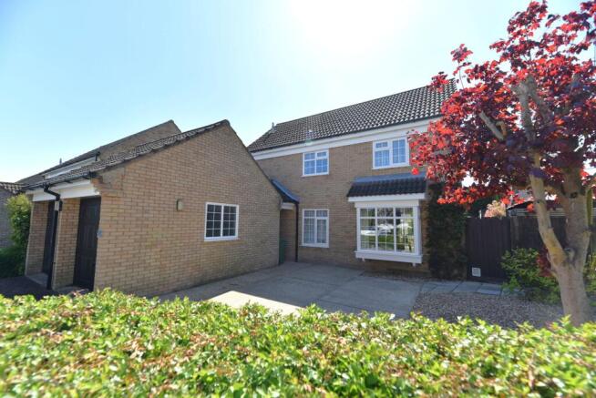 4 bed property, in Norfolk Road, £425,000