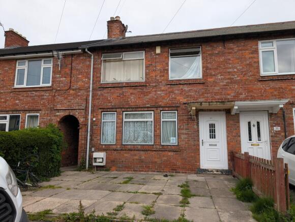 Land, in 33 Seventh Avenue, £140,000