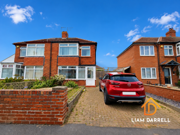 2 bed property, in Greylands Park Drive, £170,000