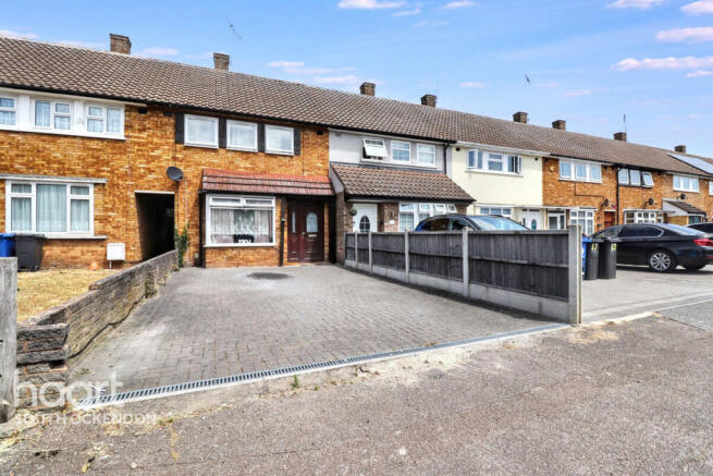 3 bed property, in Usk Road, £350,000