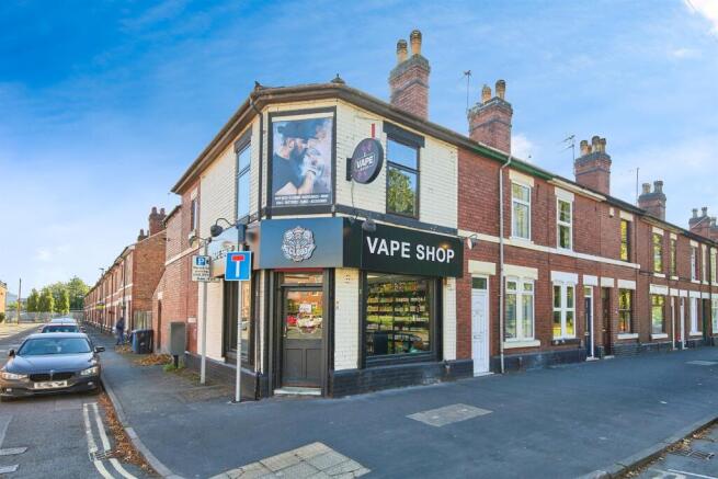 2 bed property, in Mansfield Road, £230,000