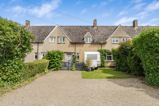 3 bed property, in Eynsham, £400,000