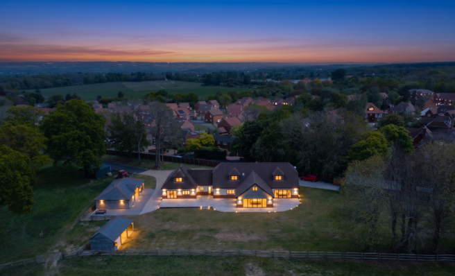 7 bed property, in King Hill, £2,500,000