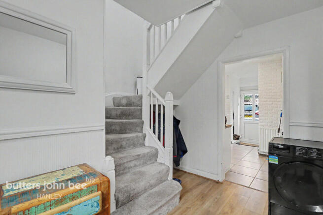 3 bed property, in Hanley Road, £190,000