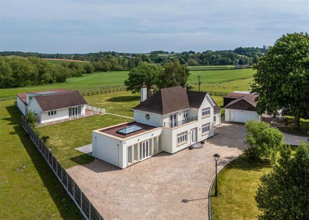 7 bed property, in The White House, £1,395,000