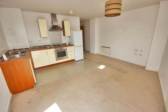 2 bed property, in Blantyre Street, £133,000