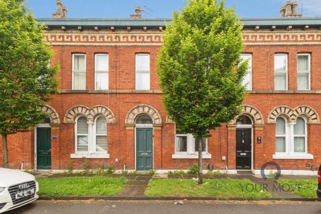 2 bed property, in Melrose Street, £130,000