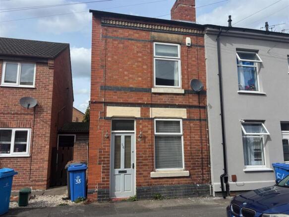 2 bed property, in Allestree Street, £125,000