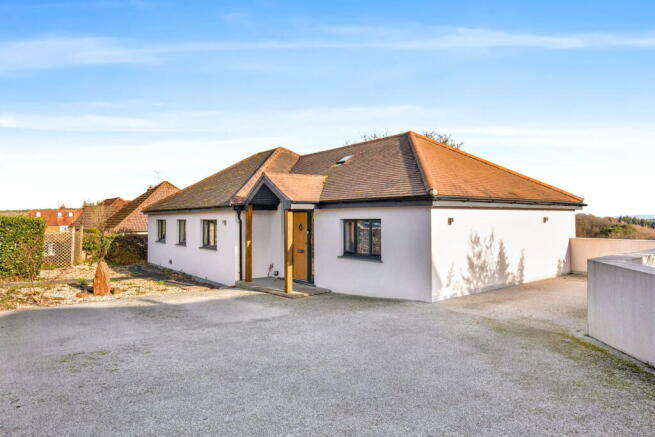 4 bed property, in London Road, £1,000,000