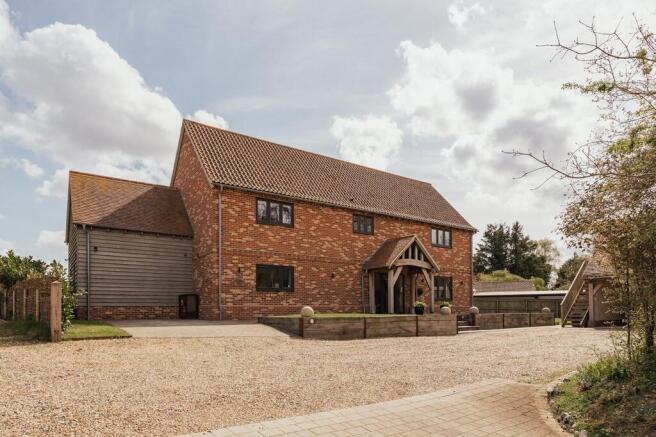 4 bed property, in Old Newton, £850,000