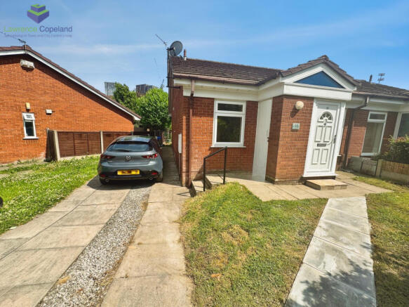 2 bed property, in Brotherton Drive, £270,000