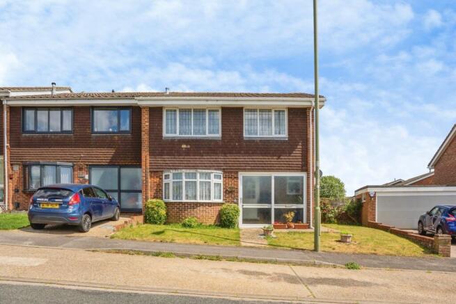 4 bed property, in Dore Avenue, £380,000