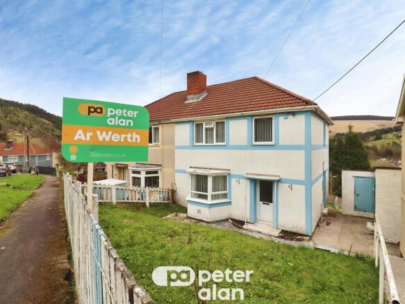 3 bed property, in Woodland Road, £130,000
