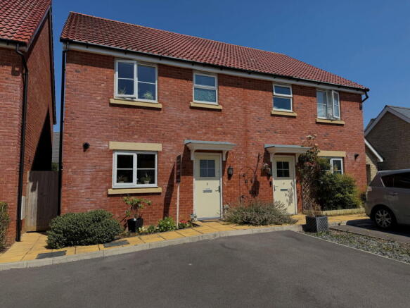 3 bed property, in Nobles Place, £350,000