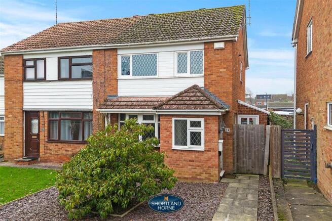 3 bed property, in Brinklow Road, £245,000