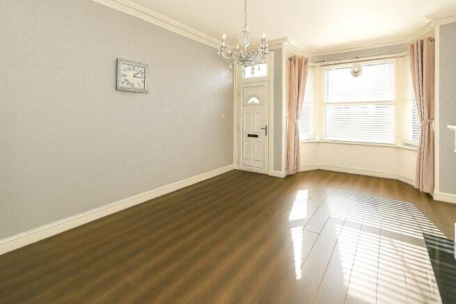 3 bed property, in Pyatt Street, £200,000