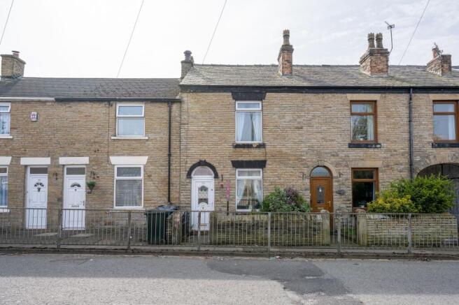3 bed property, in Ormskirk Road, £165,000