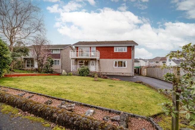 4 bed property, in Airlie Avenue, £460,000