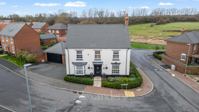 4 bed property, in Briers Lane, £500,000