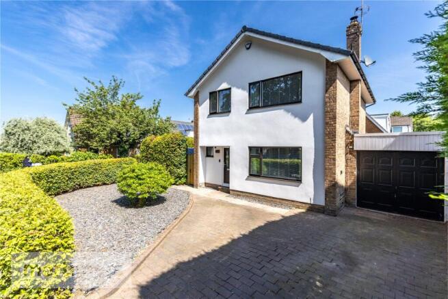 3 bed property, in St. Pauls Close, £365,000