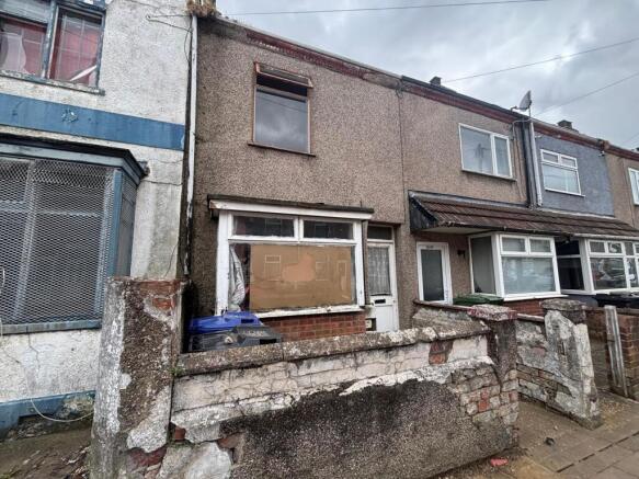 3 bed property, in 54 Roberts Street, £5,000