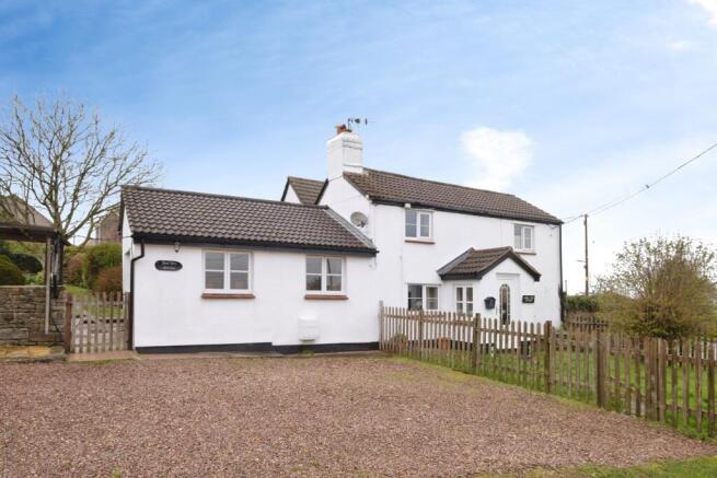 3 bed property, in Beech Way, £425,000