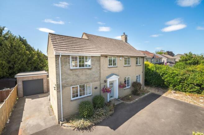 5 bed property, in Camel Street Marston Magna, £450,000