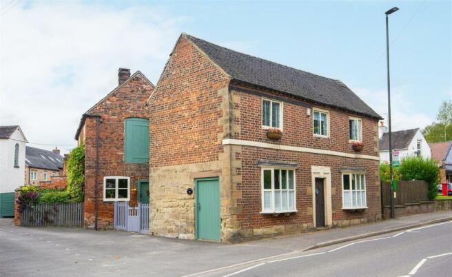 3 bed property, in Brailsford, £285,000