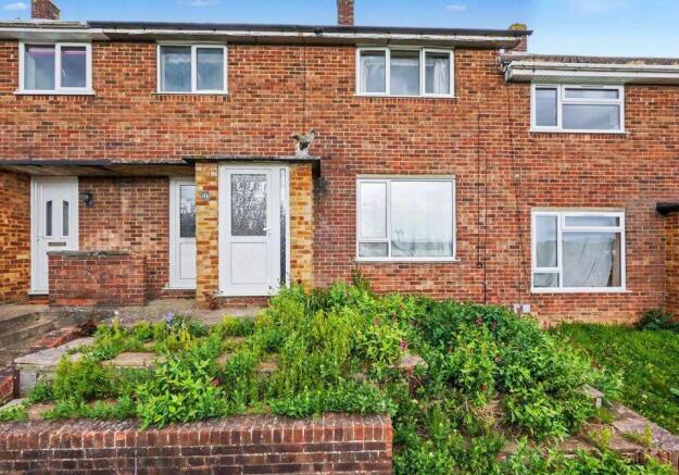 3 bed property, in 114 Poplar Road, £150,000
