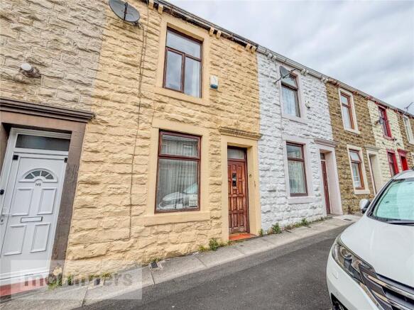 2 bed property, in Stanley Street, £79,950