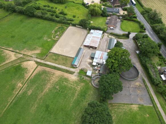 3 bed property, in Forest Mead Equestrian, £1,250,000