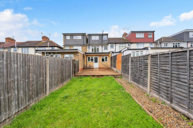 4 bed property, in Toorack Road, £600,000