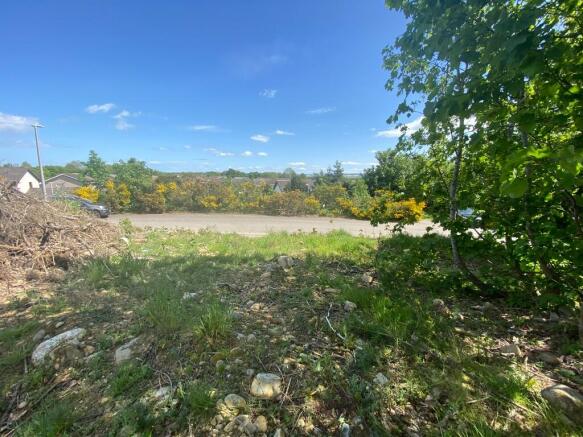 Land, in Willowbank Park, £70,000