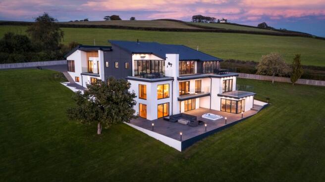 6 bed property, in Rowden House, £3,750,000