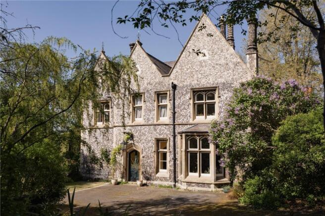 6 bed property, in Rosary Road, £1,400,000