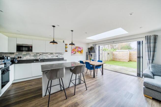 3 bed property, in Bridgeman Drive, £645,000