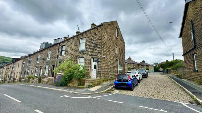 2 bed property, in Schofield Road, £160,000