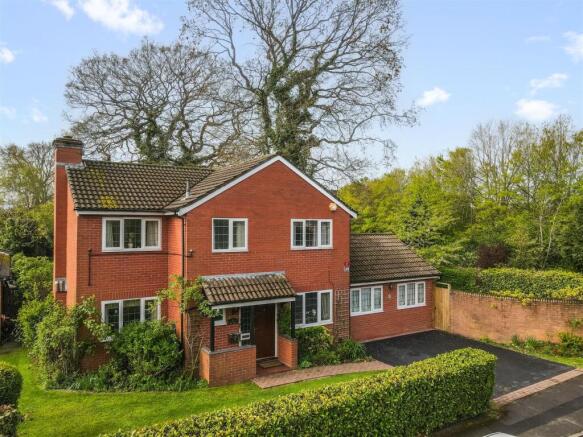 5 bed property, in Kettlebrook Road, £625,000