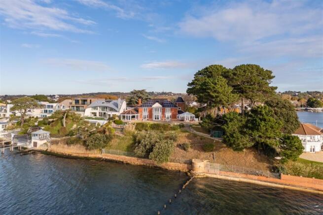 7 bed property, in Elms Avenue, £12,500,000