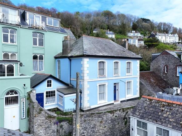 4 bed property, in Shutta Road, £300,000