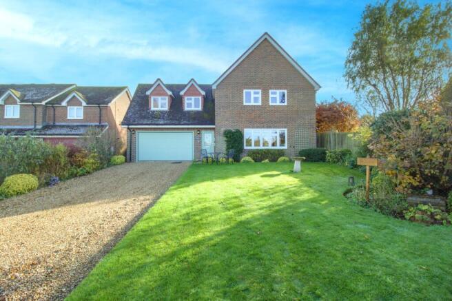 4 bed property, in Alton Road, £810,000