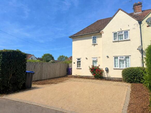 3 bed property, in Gun Road Gardens, £565,000