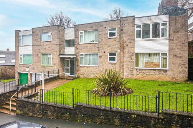 1 bed property, in Beech Court, £120,000